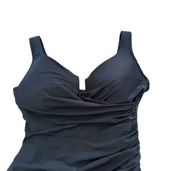 Miracle Suit Black Full Piece Sweetheart Neckline Modest Slimming Bathing Suit